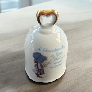 Designer collection, Fine porcelain bell, 1979, blue bonnet girl, grandmother